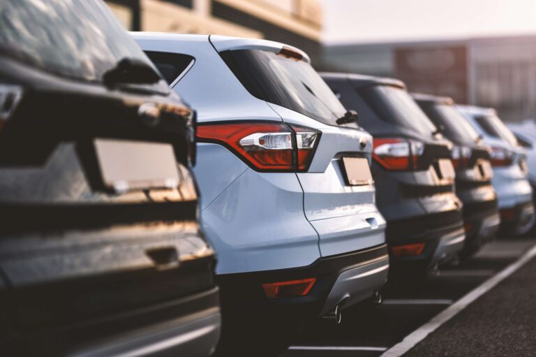 Estudio revela preferencias de los chilenos al buscar vehículos