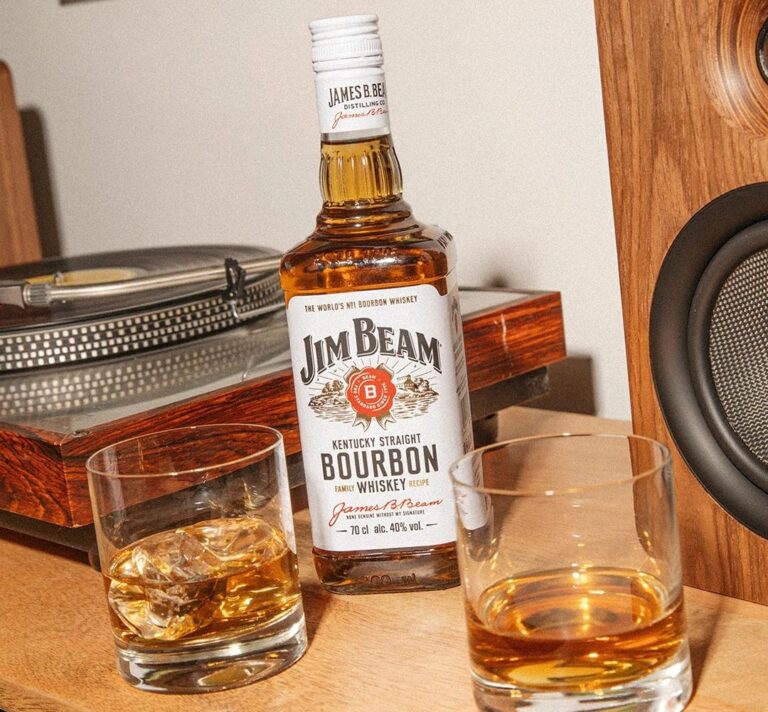 El Regreso de Wolverine acompañado del Bourbon Número 1 del mundo