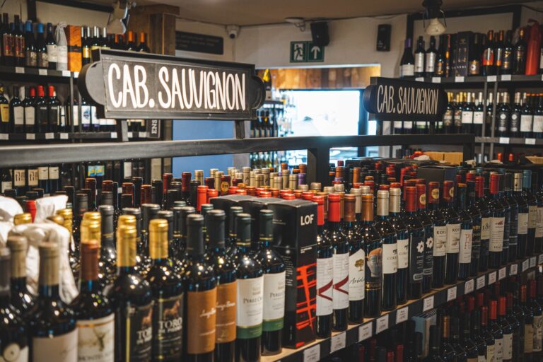 ¡Prepárate para las Fiestas Patrias!: Disfruta la Venta Especial de La Vinoteca con hasta un 45% de descuento en vinos, espumantes y licores