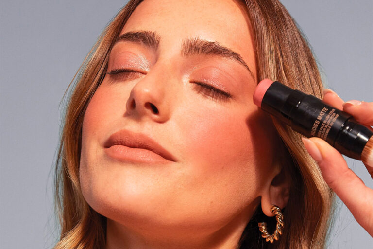 Belleza natural: ¿Cómo tener un look perfecto sin perder tu identidad?
