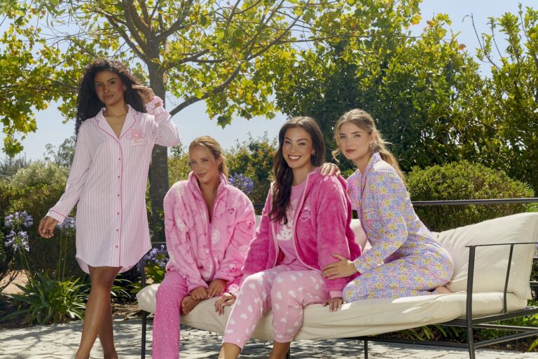 ¿Puede la ropa mejorar tu ánimo? Prendas que “abrazan” en los días fríos