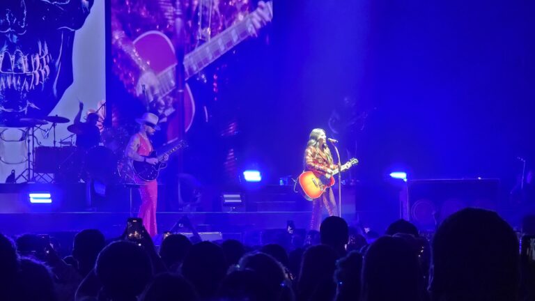 Jesse y Joy conquistaron Chile con tus canciones